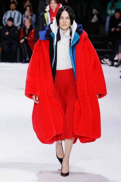Look 72